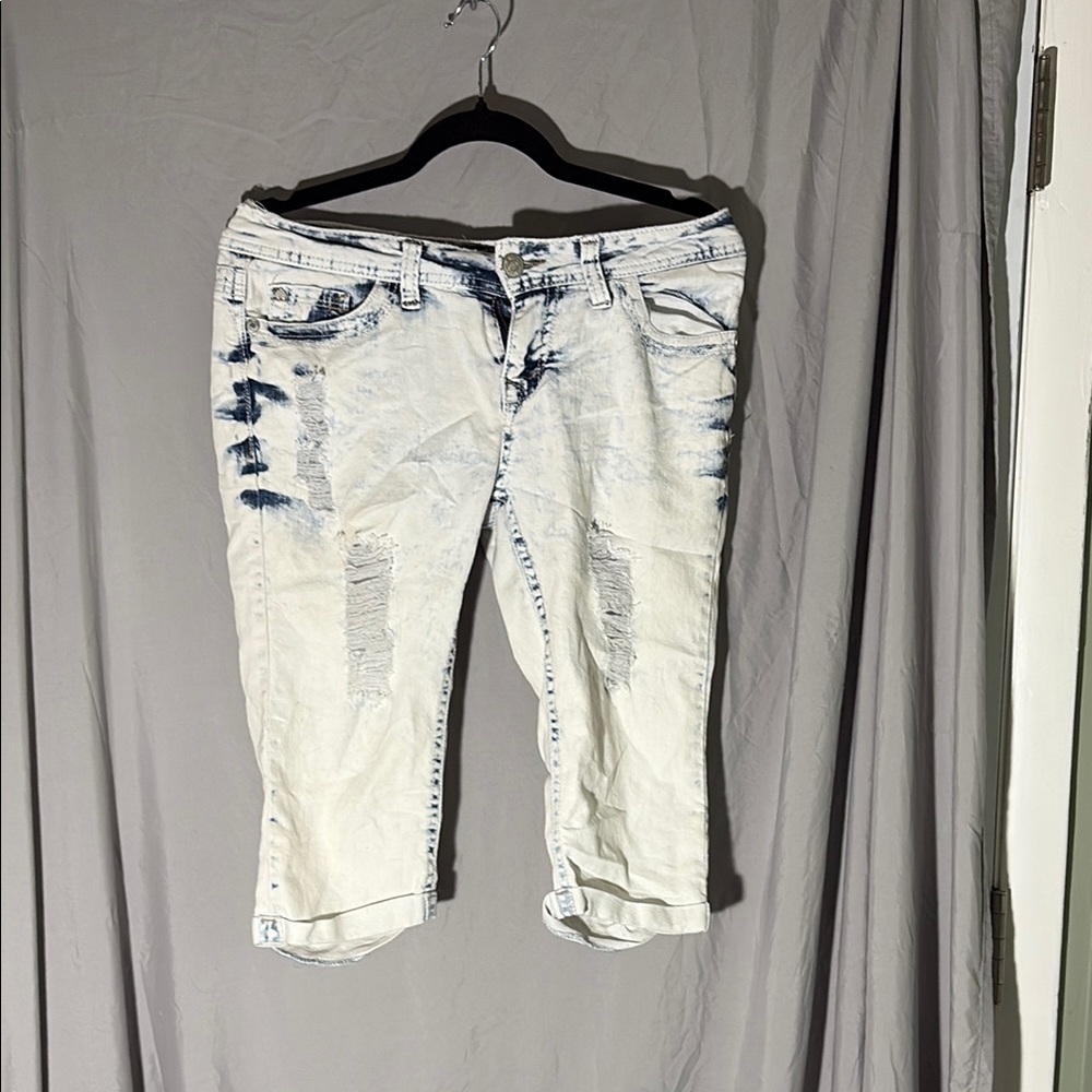 Distressed White Jean Capris for Women